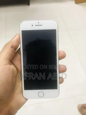 Apple iPhone SE (2020) 64 GB White