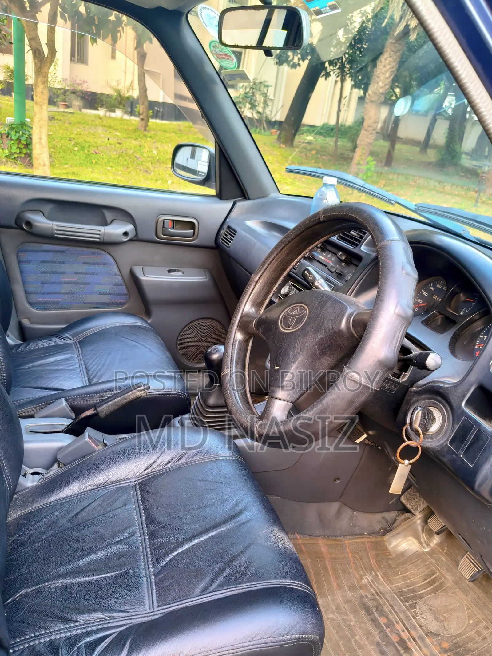 টয়োটা RAV4 ১৯৯৫ নীল