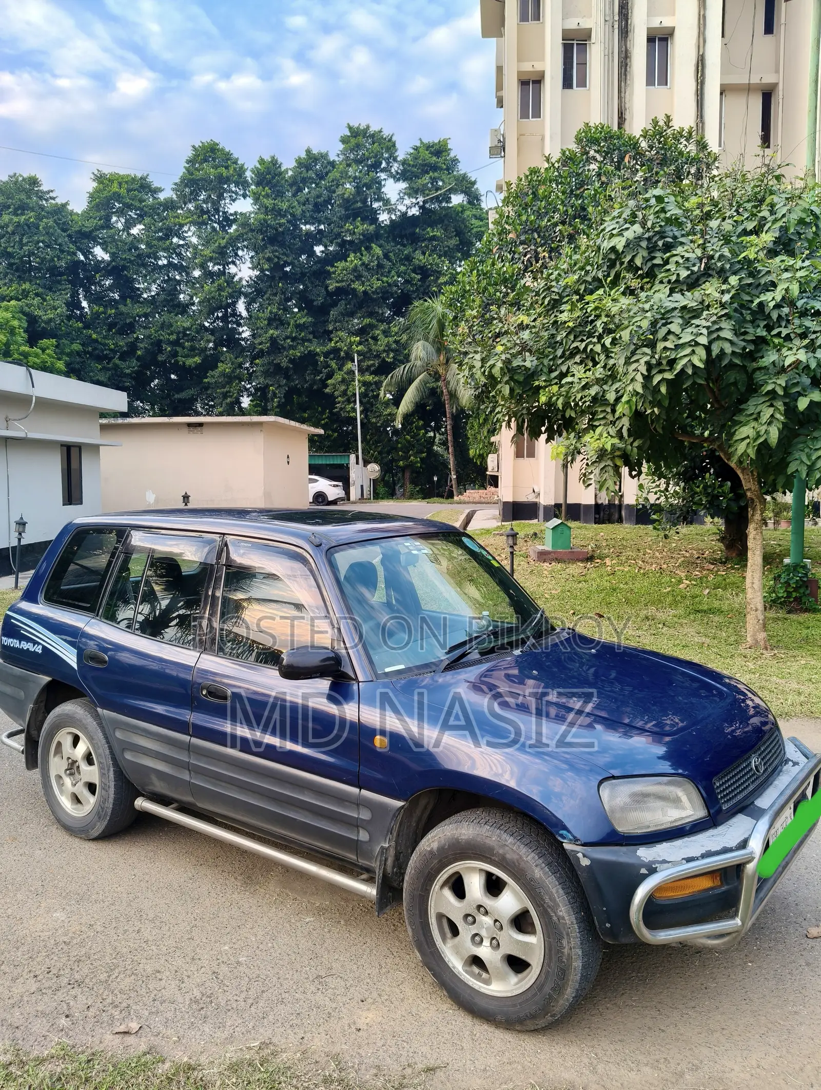 টয়োটা RAV4 ১৯৯৫ নীল
