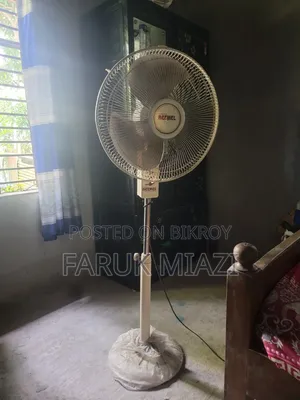 Heemel Stand Fan