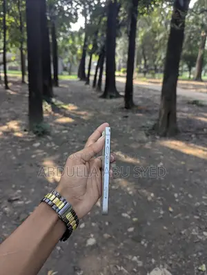 অ্যাপল আইফোন ১৩ মিনি ১২৮ জিবি সাদা