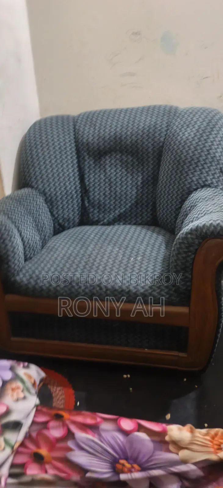 সোফা বিক্রি হবে সিঙ্গেল