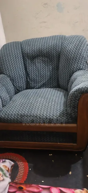 সোফা বিক্রি হবে সিঙ্গেল
