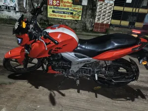 TVS Apache 160 4V 2019 Red