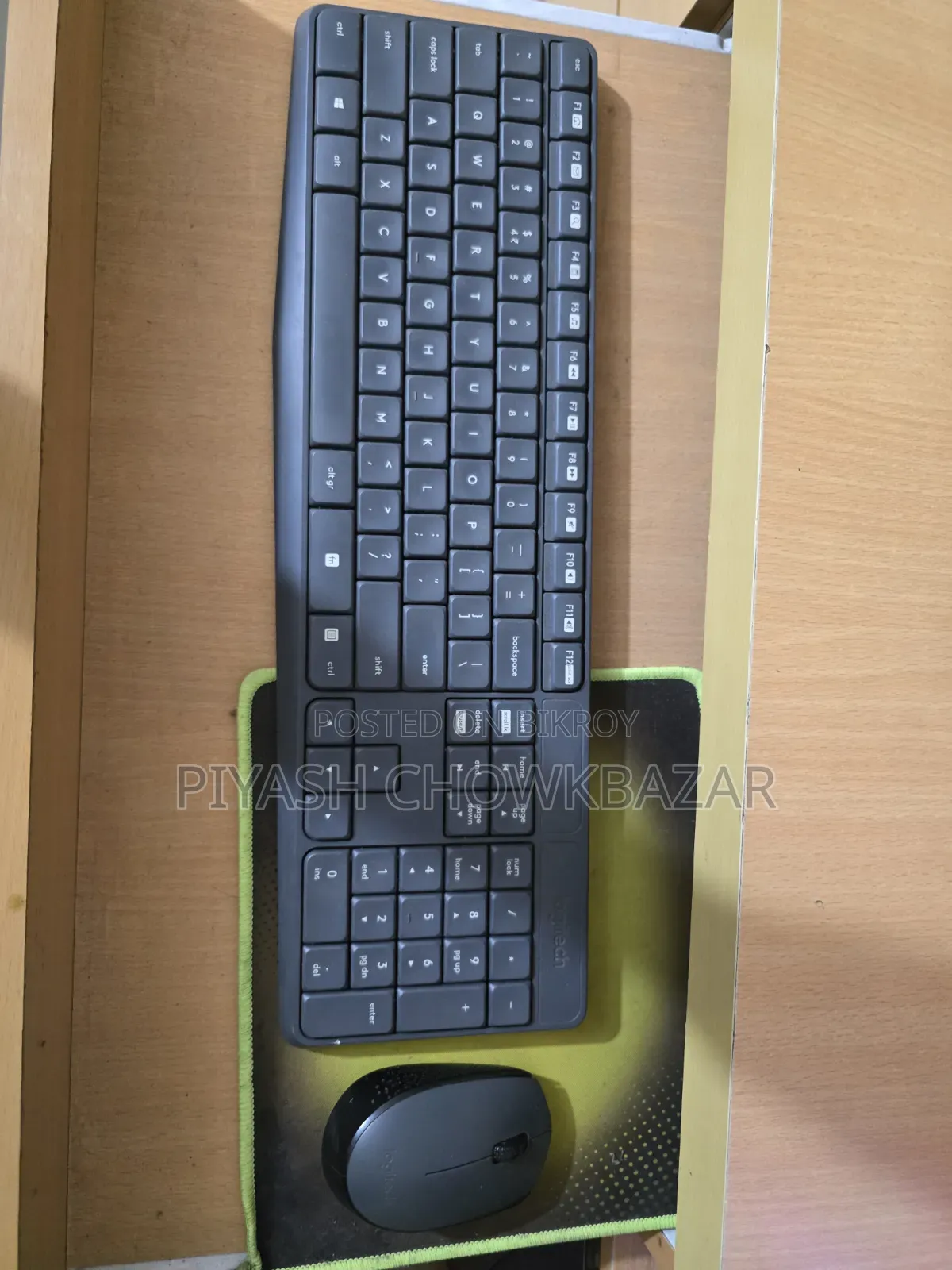 Logitech K235