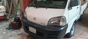 টয়োটা লাইট-এস ২০০৫ হোয়াইট