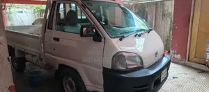 টয়োটা লাইট-এস ২০০৫ হোয়াইট
