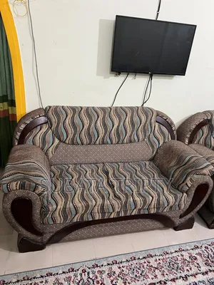 ব্যবহৃত সোফা (শাড়ি রেইনট্রি কাঠ)