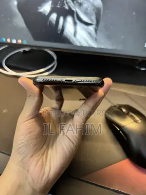 Apple iPhone X 64 GB Black