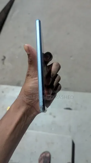 Vivo Y21 64 GB Blue