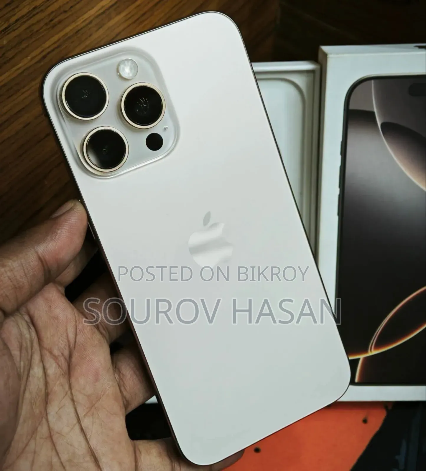 অ্যাপল আইফোন ১৬ প্রো ম্যাক্স ২৫৬ জিবি হোয়াইট