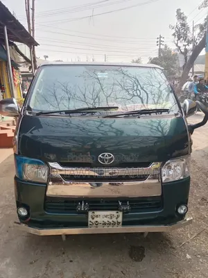 টয়োটা হাইএস ২০০৫ সবুজ