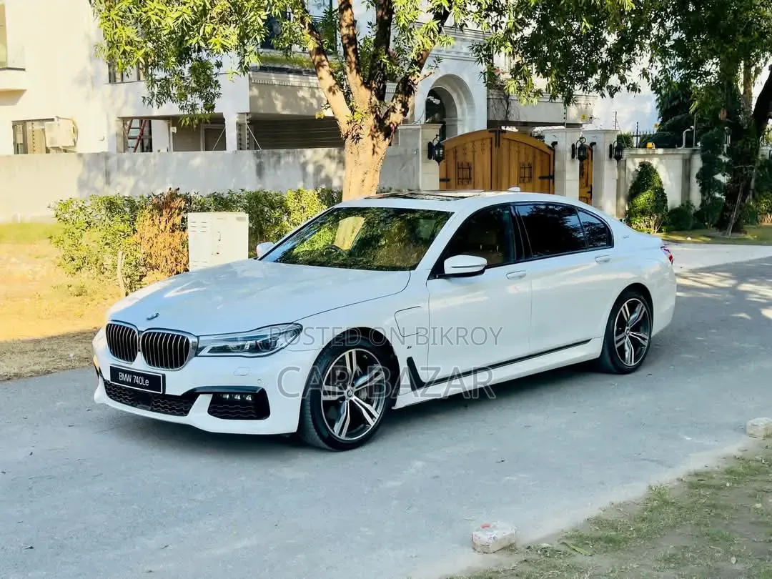 BMW 7 Series 745Le xDrive 2019 Pearl