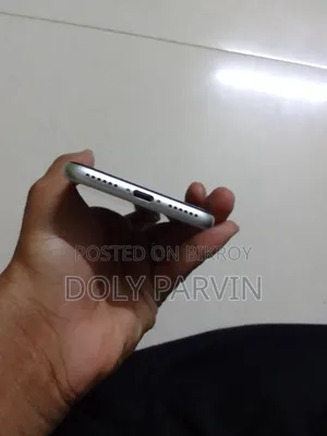 Apple iPhone SE (2020) 64 GB Silver