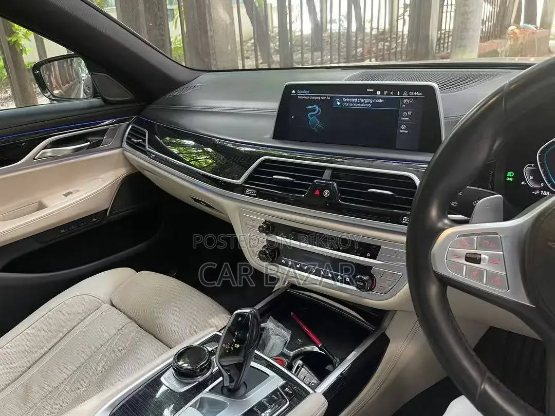 BMW 7 Series 745Le 2019 Blue