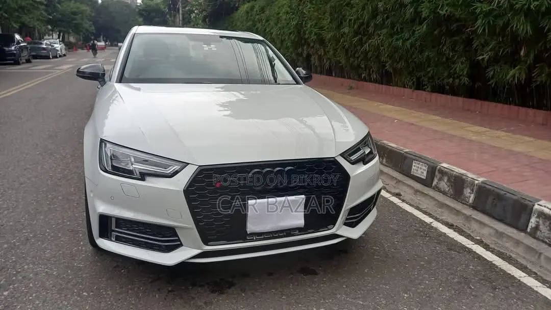 অডি এ৪ ২০১৯ সাদা