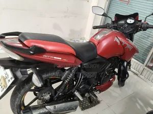 TVS Apache RTR 160 2V 2016 Red