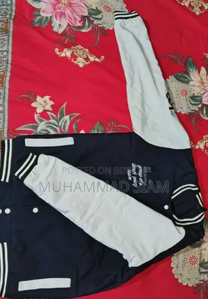ভার্সিটি জ্যাকেট