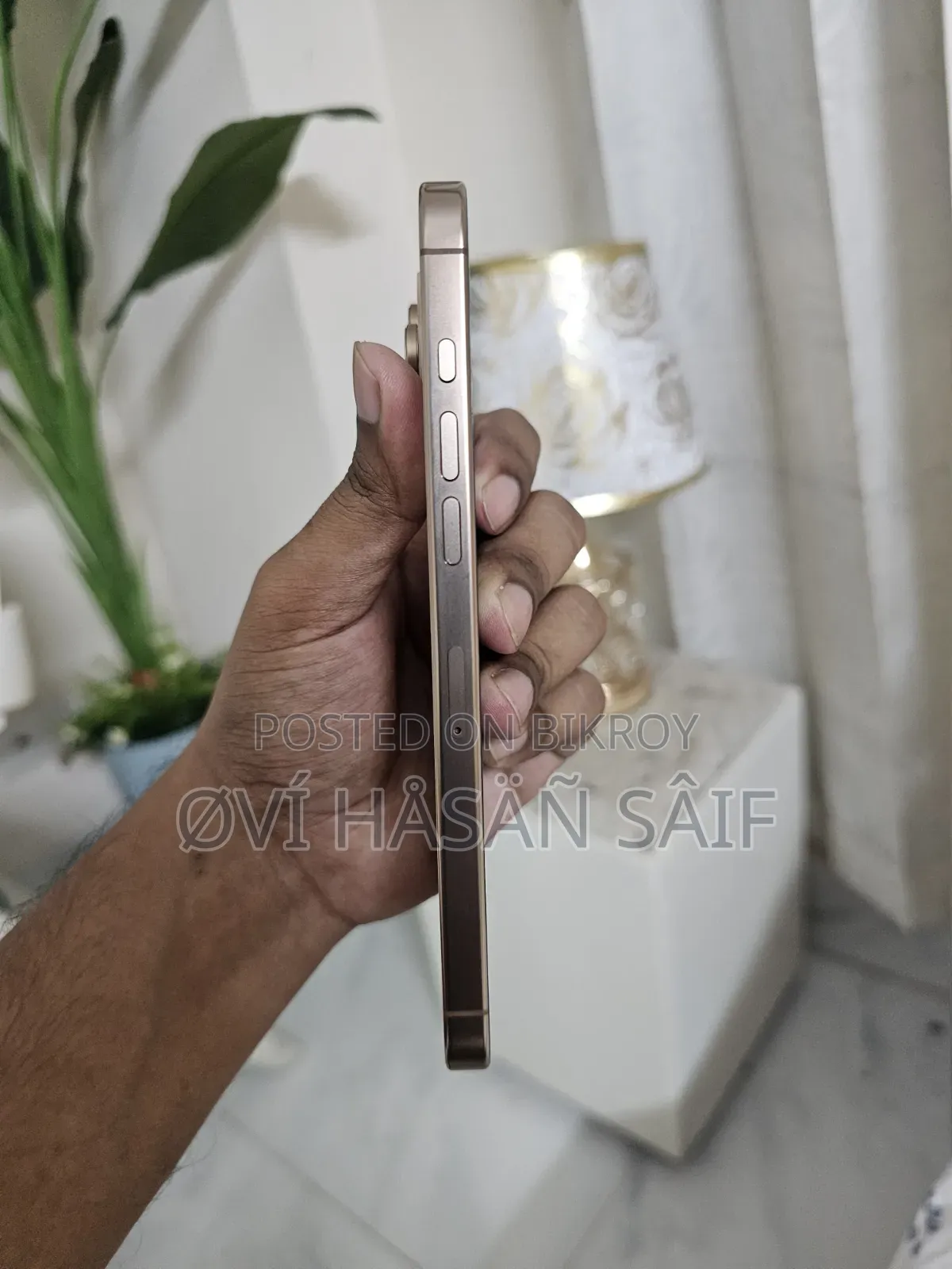 Apple iPhone 16 Pro Max 256 GB Gold