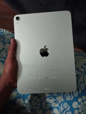 Apple iPad mini 4 64 GB Gray