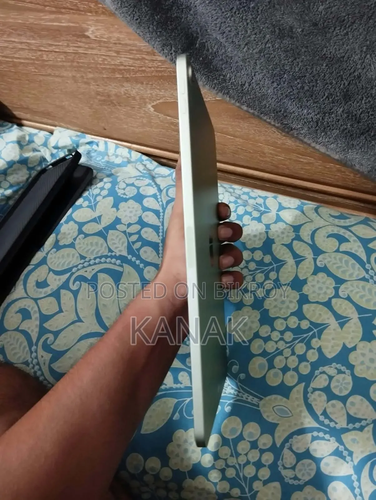 Apple iPad mini 4 64 GB Gray