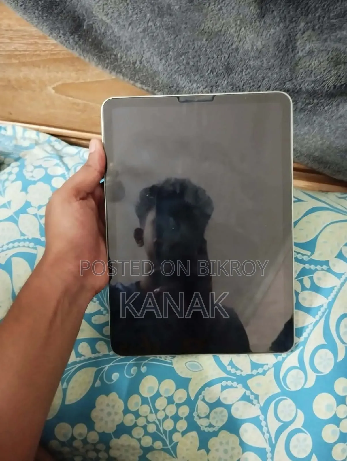 Apple iPad mini 4 64 GB Gray