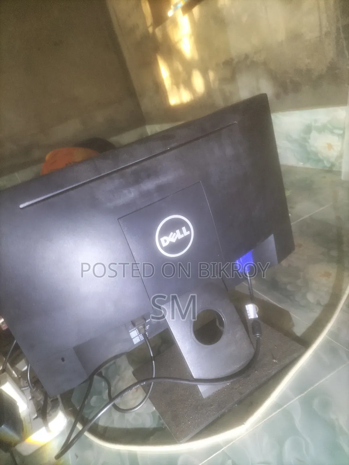 মনিটর একদম ফুল ফ্রেশ
