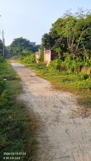 উত্তরমুখী: ১০ কাঠা ৩০০ ফিট রোড সেক্টর ২