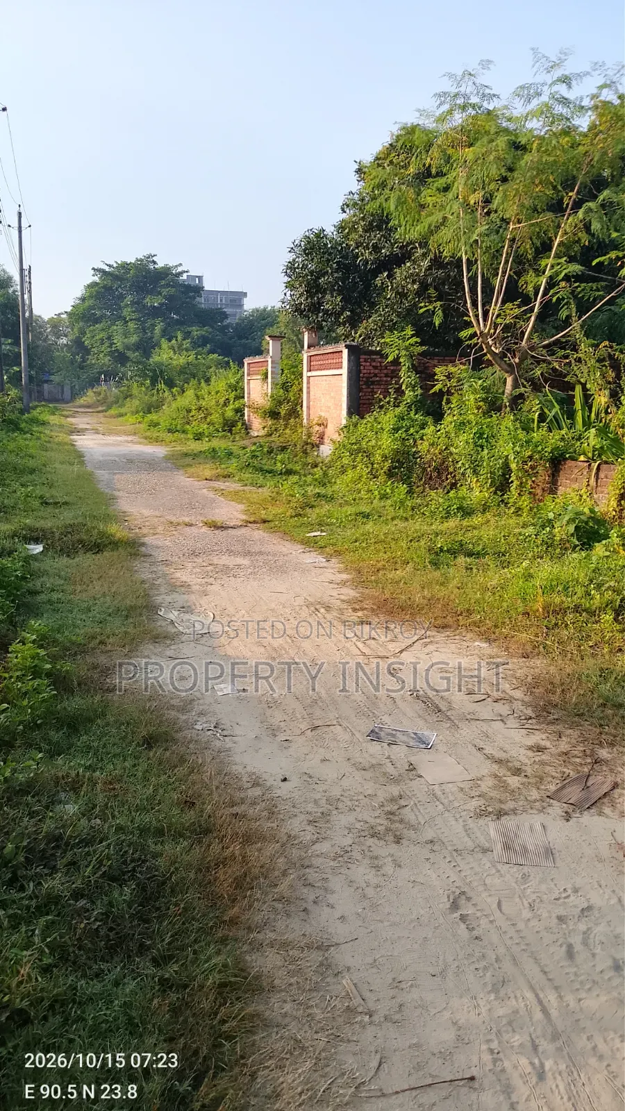 উত্তরমুখী: ১০ কাঠা ৩০০ ফিট রোড সেক্টর ২