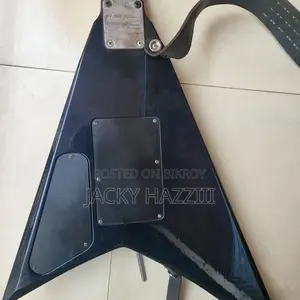 জ্যাকসন র‍্যান্ডি রোডস আরআর৩ (প্রো সিরিজ) - সিরিয়াল নম্বর ৯৮৫৩২৪৭