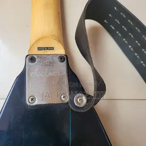 জ্যাকসন র‍্যান্ডি রোডস আরআর৩ (প্রো সিরিজ) - সিরিয়াল নম্বর ৯৮৫৩২৪৭