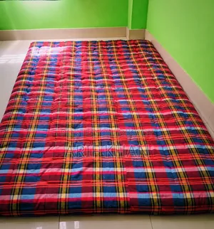 ৫×৭ ফিট ফ্রেশ তোশক বিক্রি হবে।