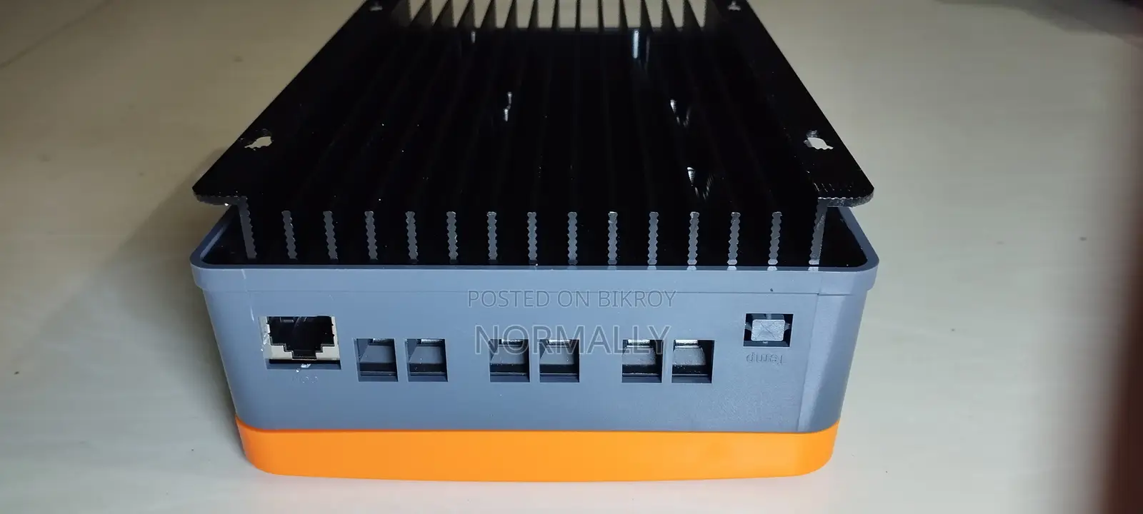 PowMr MPPT SOLAR CHARGE Controller 10 to 45 Amp