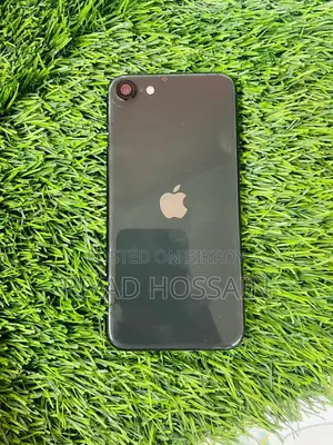 Apple iPhone SE (2020) 128 GB Black