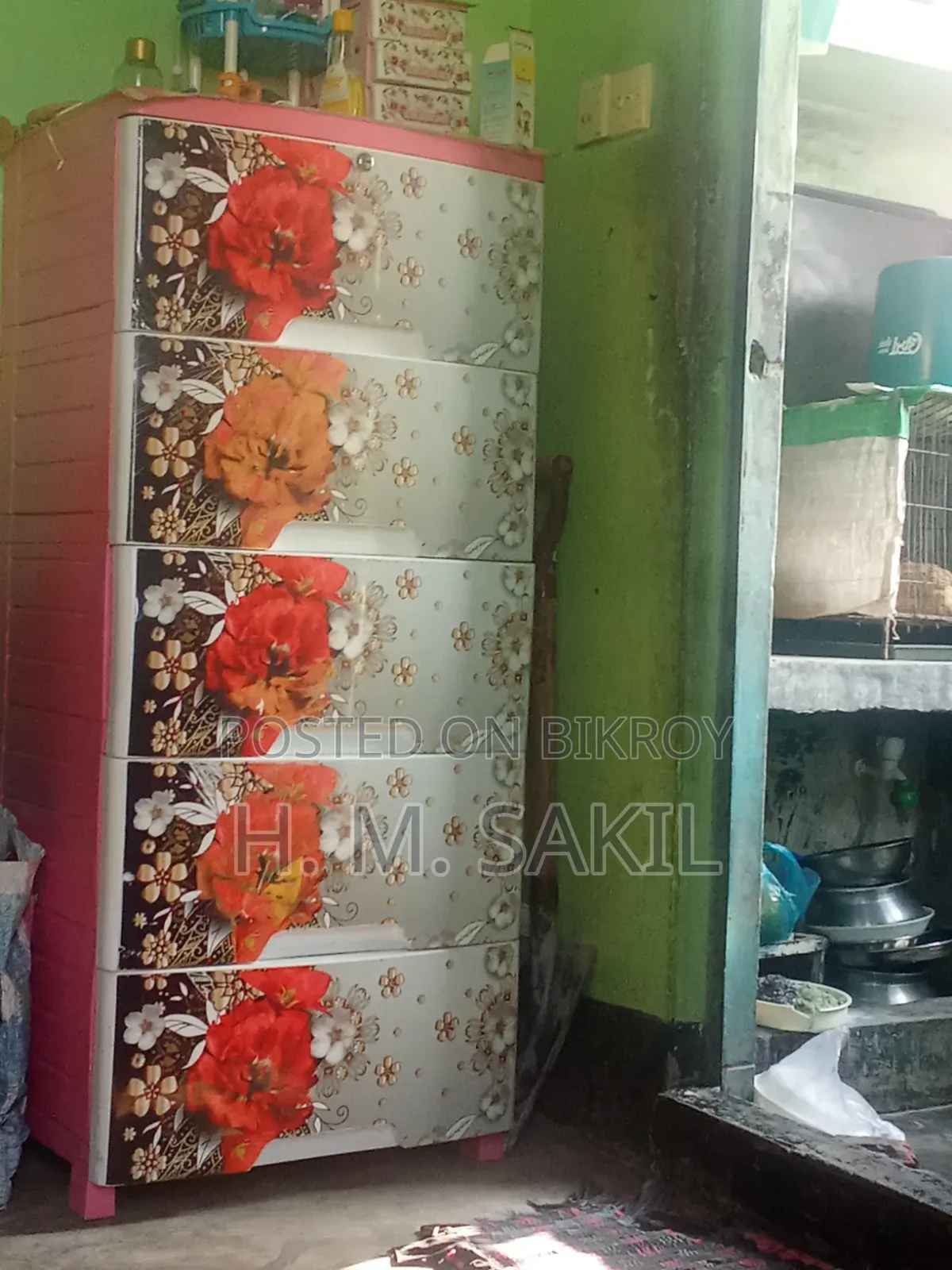 Wardrobe Sell