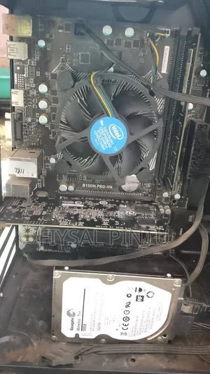 Desktop Computer MSI 4GB Intel Core i3 HDD 500GB