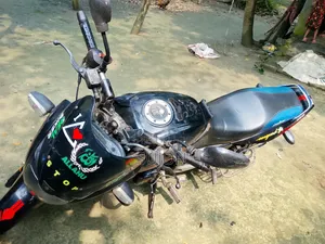 বাজাজ পালসার ১৫০ ২০১১ কালো