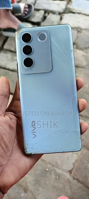 Vivo V27 128 GB Silver