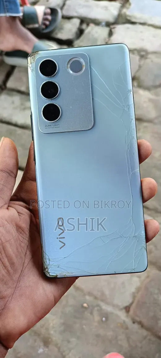 Vivo V27 128 GB Silver