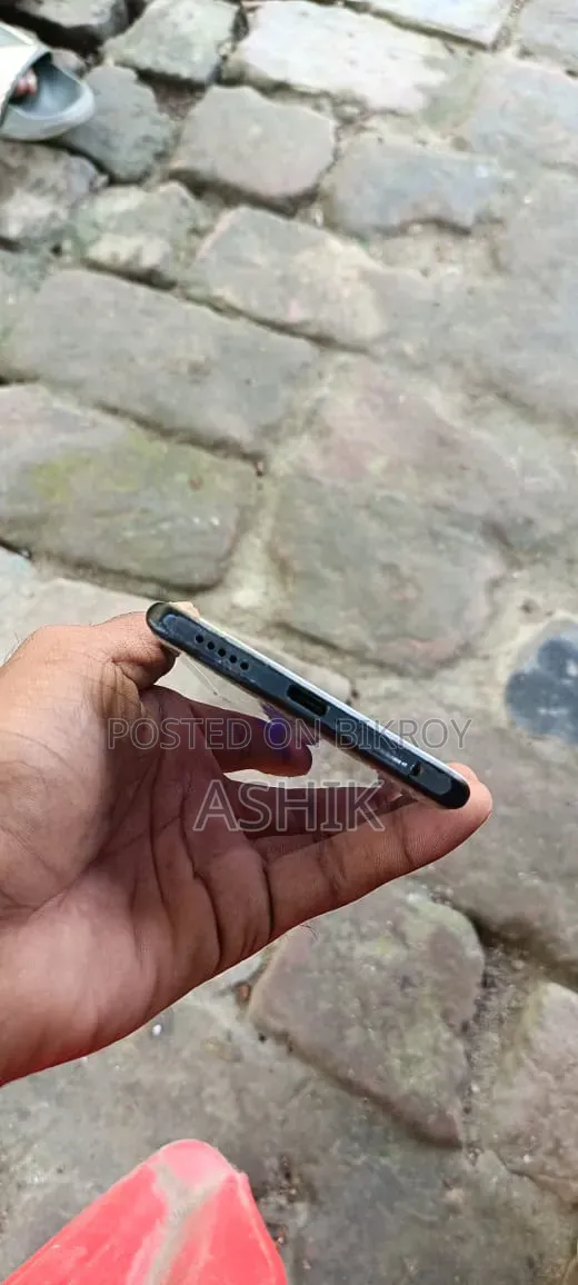 Vivo V27 128 GB Silver