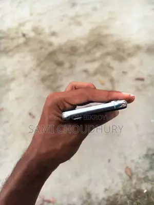 অ্যাপল আইফোন এক্সএস ৬৪ জিবি হোয়াইট