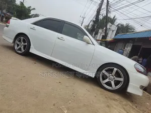 টয়োটা মার্ক ২ ২০০৪ পার্ল