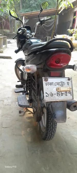 বাজাজ প্লাটিনা ১০০ ২০১৮ কালো