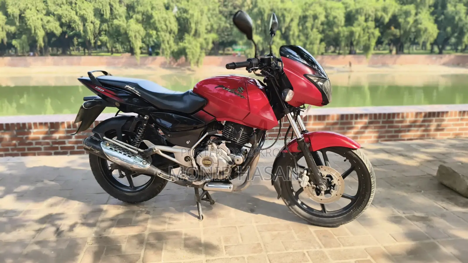 বাজাজ পালসার ১৫০ ২০১৩ লাল