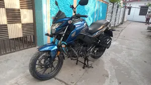 হোন্ডা হর্নেট ২০২১ নীল