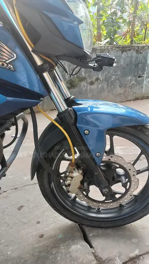 Honda Hornet 2021 Blue