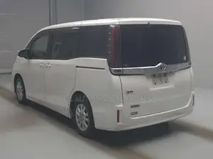 Toyota Noah 2021 Pearl