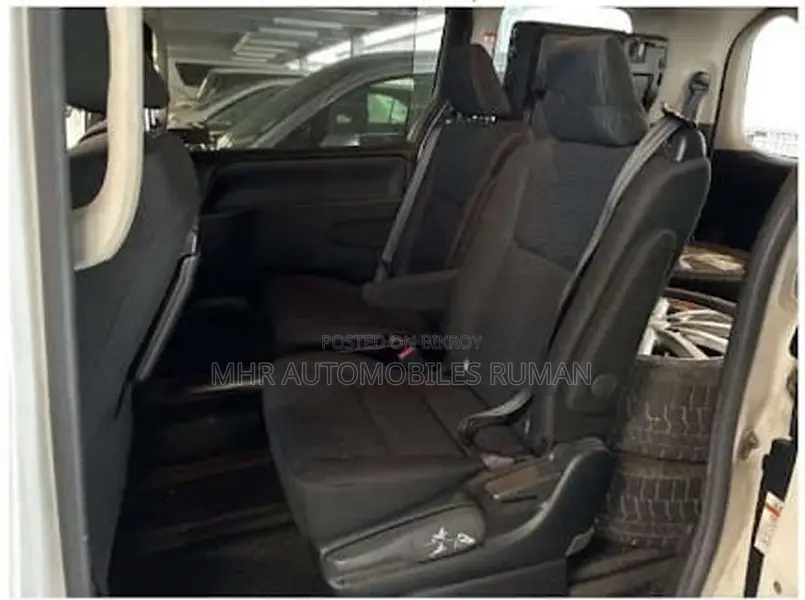 Toyota Noah 2021 Pearl