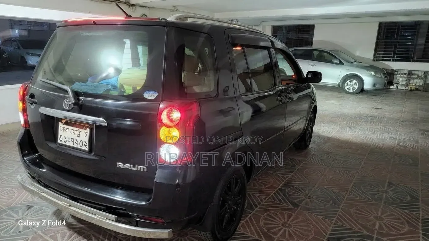 Toyota Raum 2006 Black