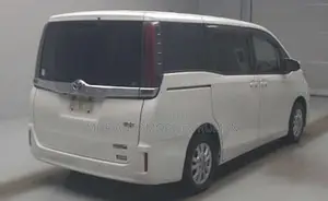 Toyota Noah 2021 Pearl